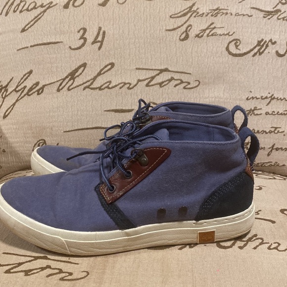 Timberland - Picture 2 of 7